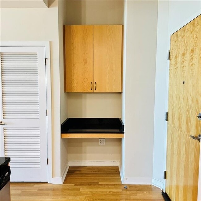 Foto del edificio - 400 W Peachtree St NW