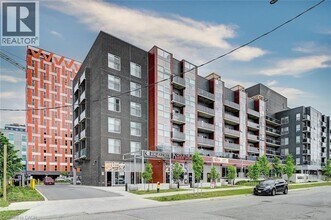 Building Photo - 251 Hemlock St