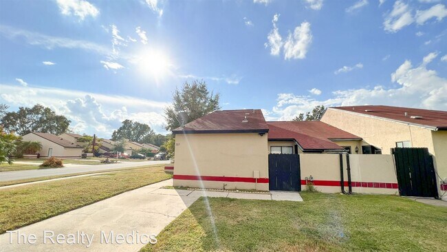 3 br, 2 bath House - 763 Golden Sunshine C... photo'