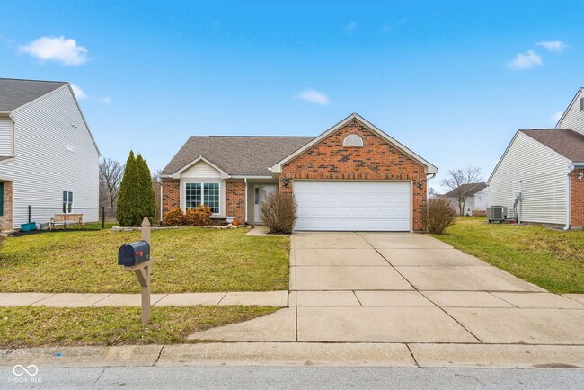 Foto del edificio - 781 Hollowood Ln