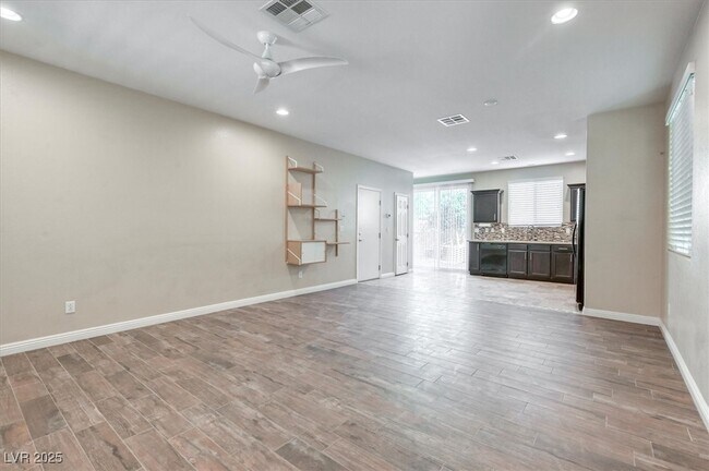 Foto del edificio - 7558 Crooked Branch St