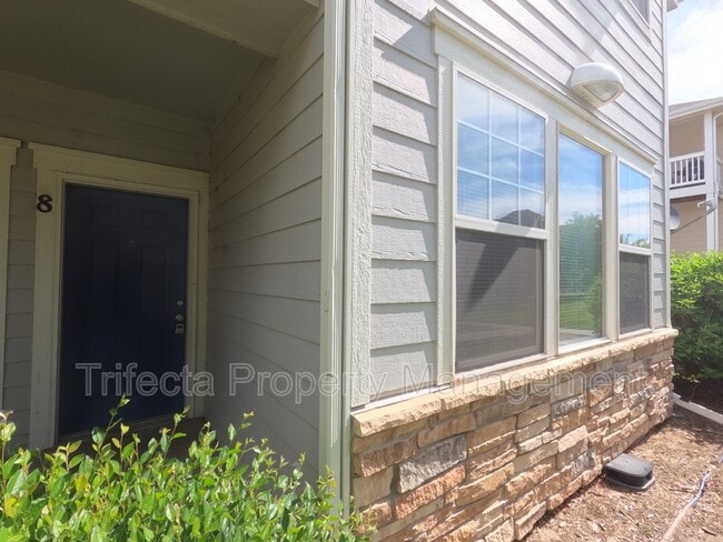 Building Photo - 3788 Ponderosa Ct