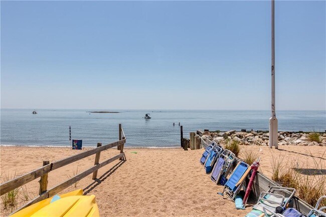 Foto del edificio - 130 Beach Ave