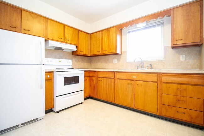 Foto del edificio - 2962 Carskaddon Ave