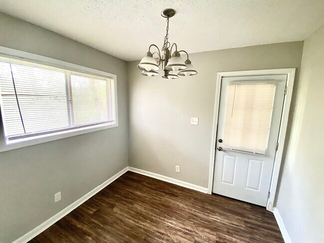 Foto del edificio - 538 Mohawk Ave