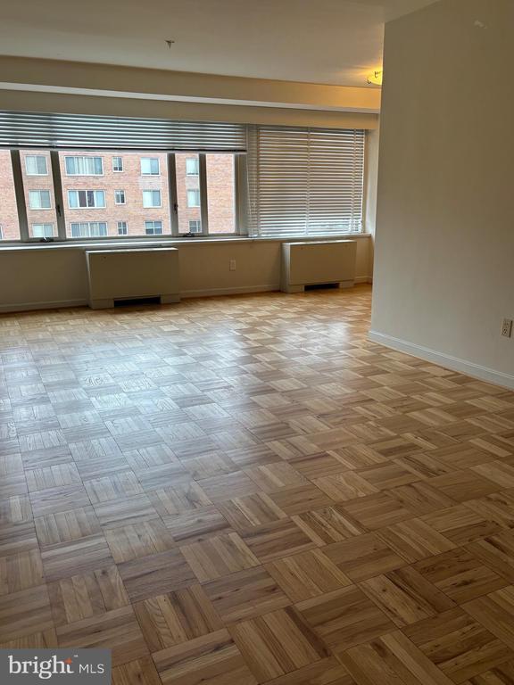 Foto principal - 4301 Massachusetts Ave NW