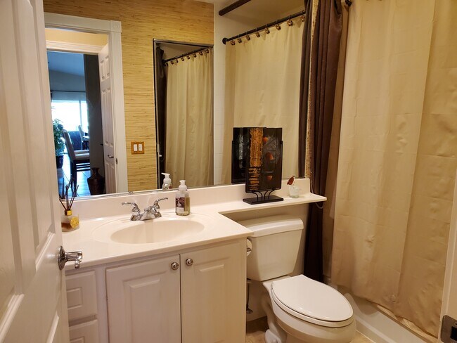 Foto del edificio - 15382 Queen Angel Way