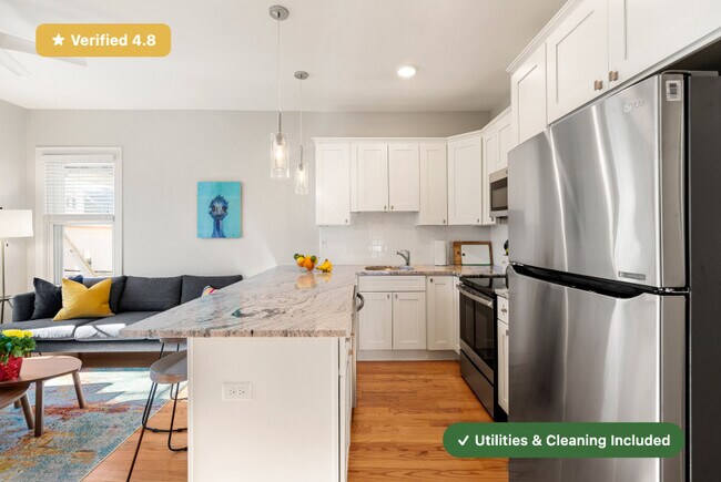 Foto del edificio - Furnished Bedroom with Private Bath in East Boston