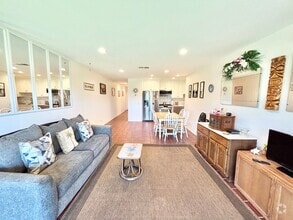 Building Photo - 703 Reef Cir