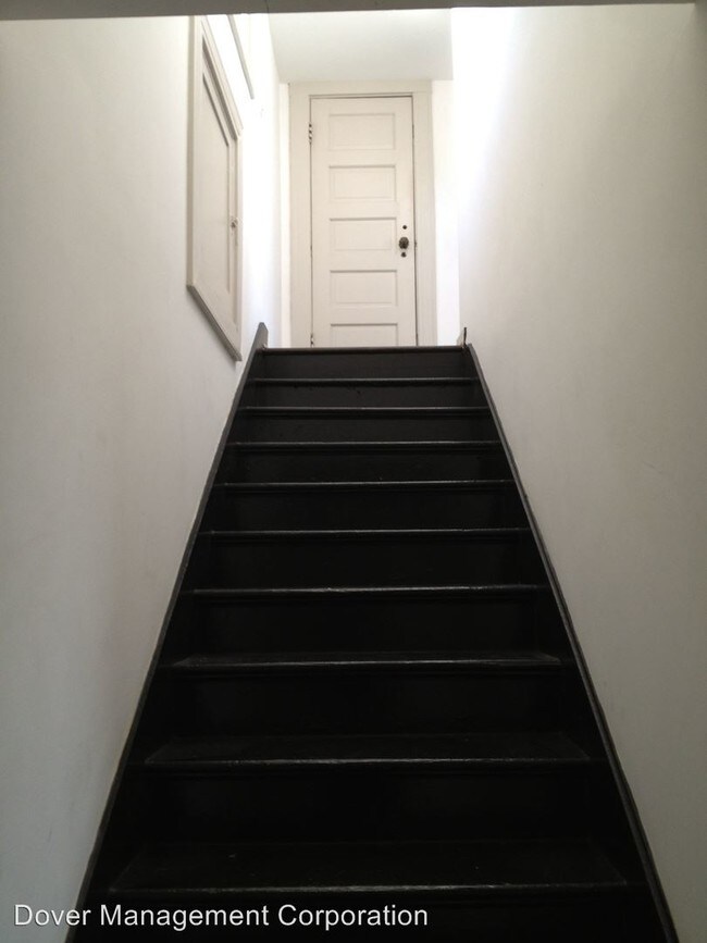 Foto del edificio - 944 Maltman Ave