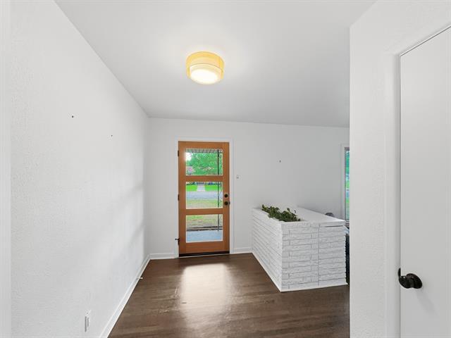 Foto del edificio - 2137 Lenamon Dr