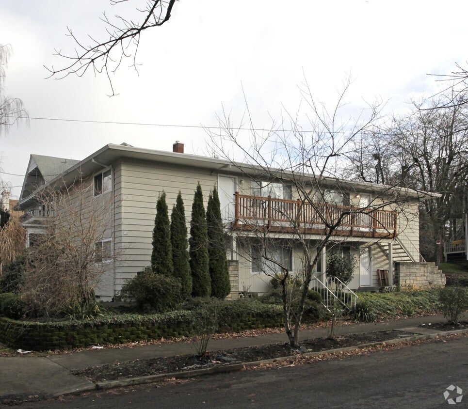 Building Photo - 1710 SE 17th Ave