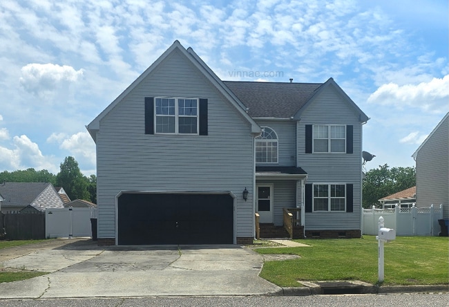 Building Photo - 805 Shadowberry Crest