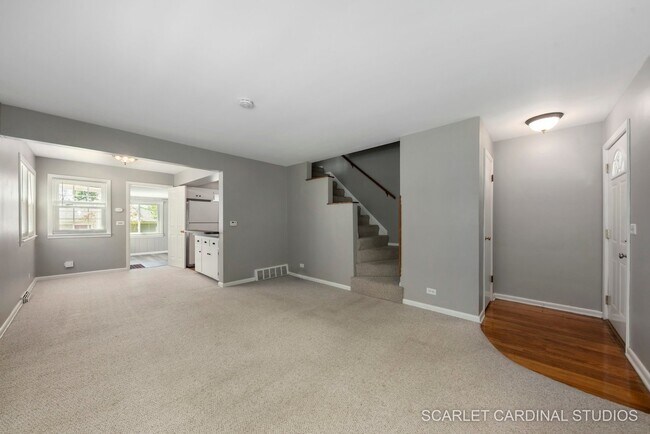 Building Photo - 847 N Brainard St