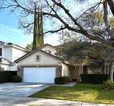 Building Photo - 4262 Glenhaven Dr