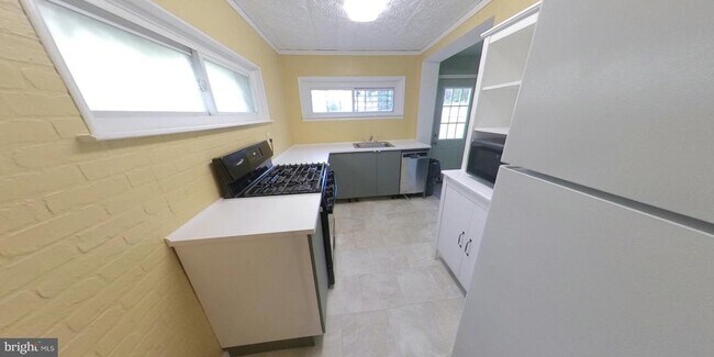 Foto del edificio - 2651 Martha St