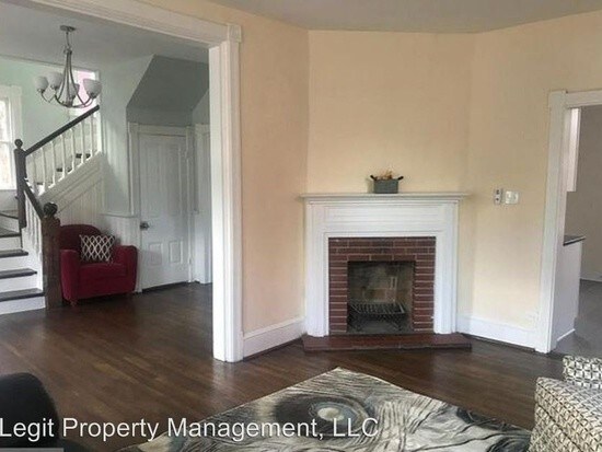 Primary Photo - 257 S Prospect St