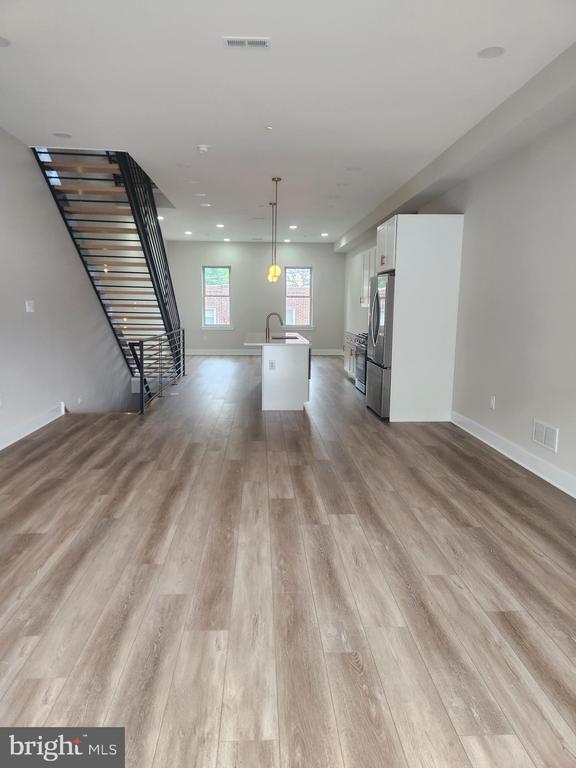 Foto del edificio - 3221 Mercer St