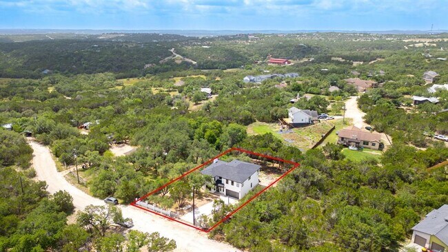 Foto del edificio - 17207 Oak Cliff Cir