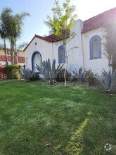 Building Photo - 831 1/4 N Formosa Ave