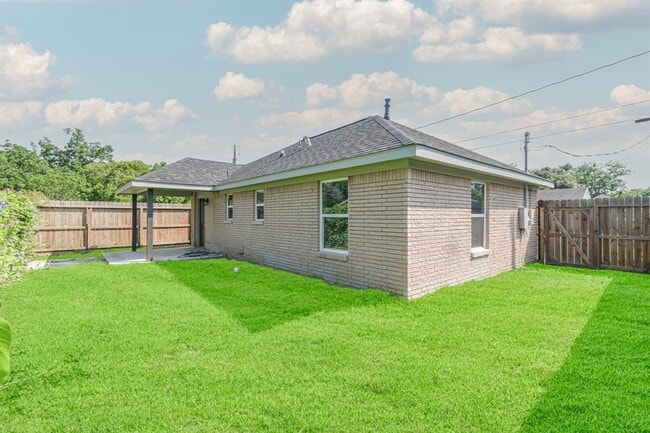Building Photo - 4106 White St