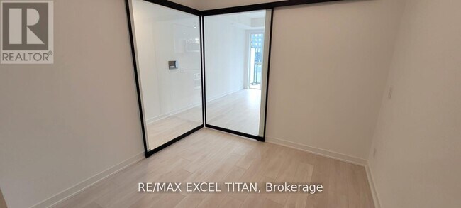 Building Photo - 5 Defries St