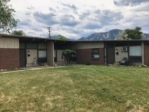 Building Photo - 735 30th St