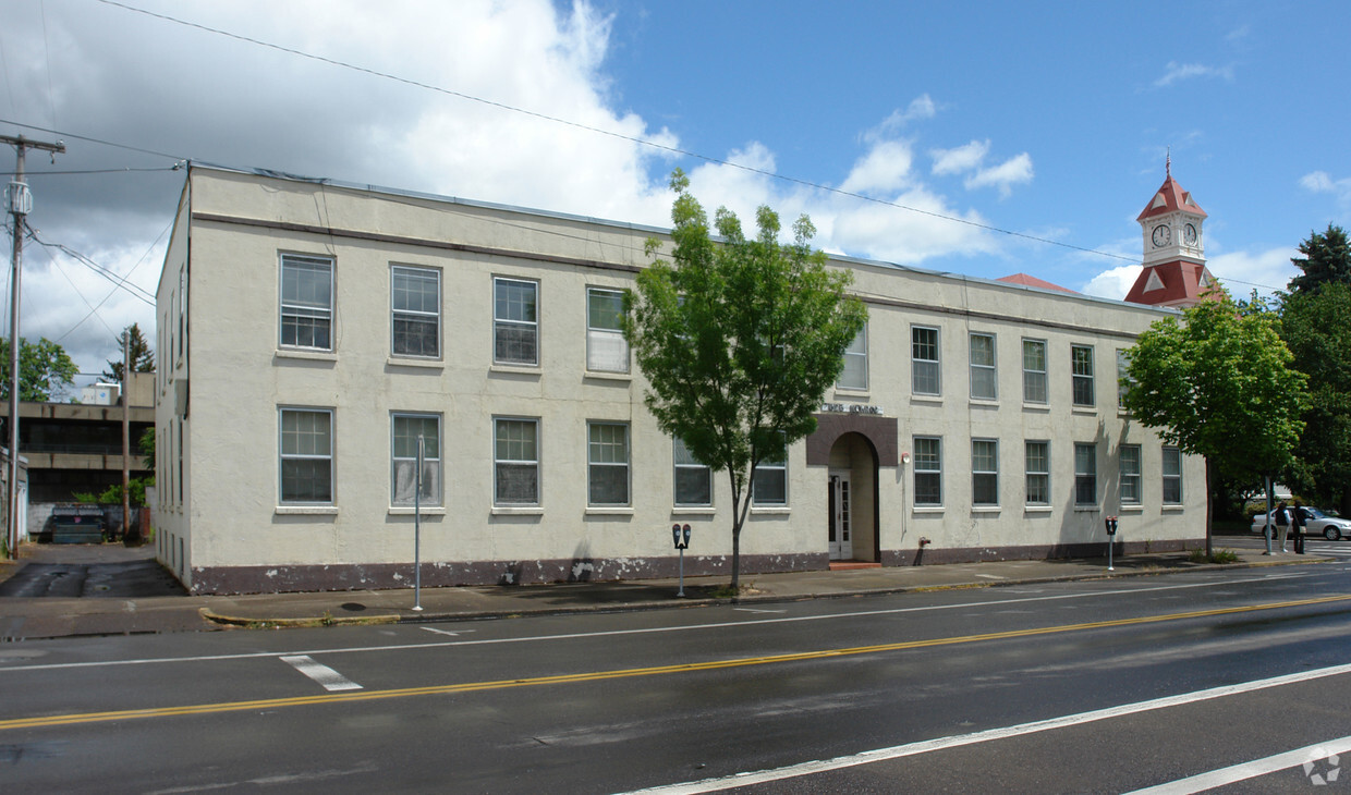 Building Photo - Cascade Apartments