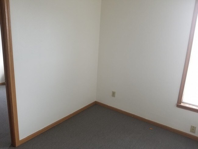Building Photo - 7042 W. Greenfield Ave.- 1 Bedroom Upper