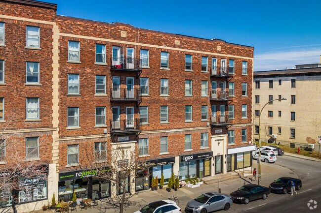 Photo du bâtiment - 5219-5227 Rue Sherbrooke O