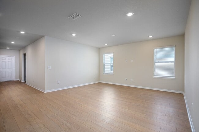 Building Photo - BRAND NEW HOME in EVERBE community by Pulte!