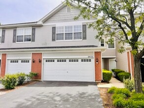 Building Photo - 24121 Walnut Cir