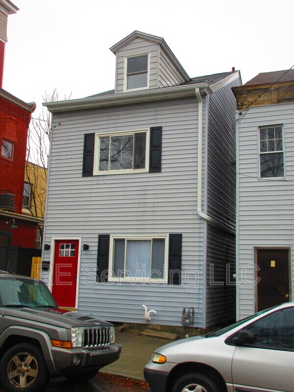 2128 Eccles St, Pittsburgh, PA 15210 House for Rent in Pittsburgh, PA