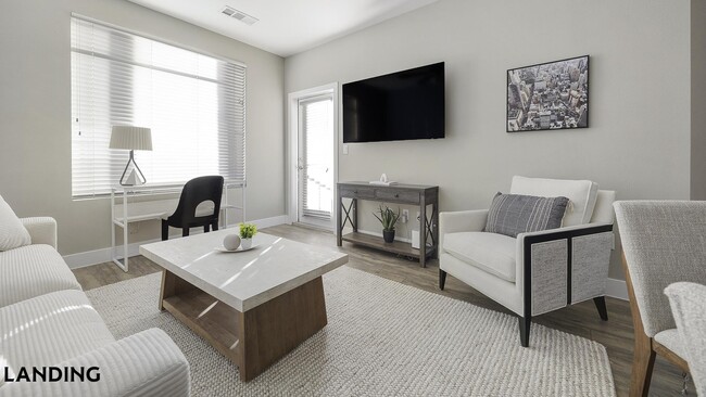 Building Photo - 1000 S Broadway