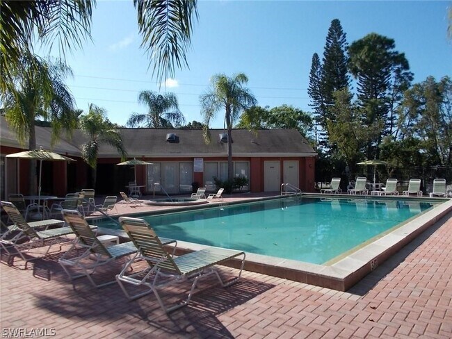 Foto del edificio - 2845 Winkler Ave