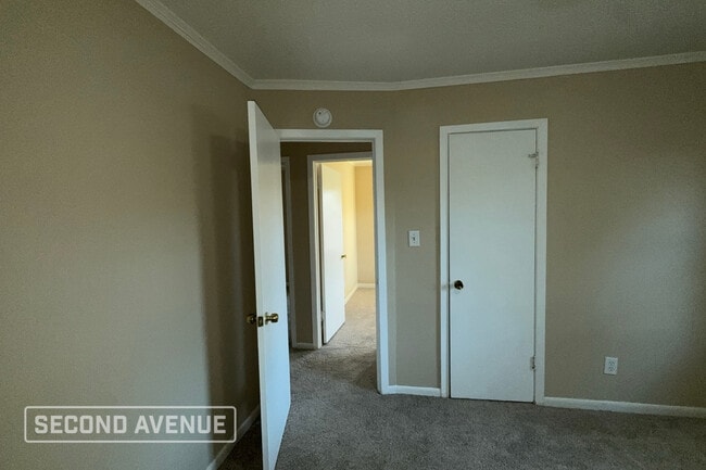 Building Photo - 2601 Downs Pl