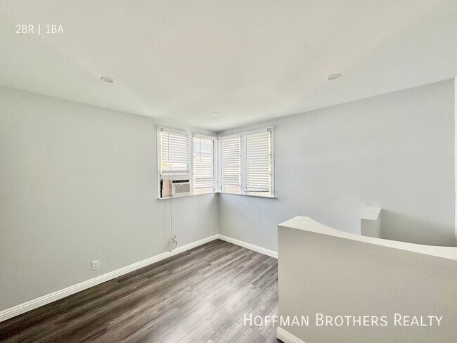 Foto del edificio - 427 N Oakhurst Dr