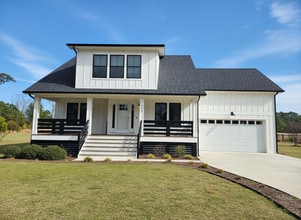 Building Photo - 103 Hillock Dr