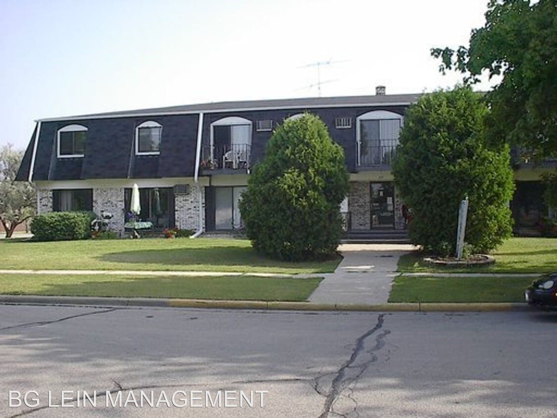 Building Photo - 513-537 Windsor Ct