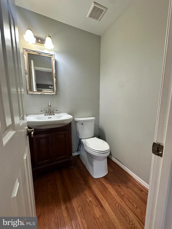 Building Photo - 6025 Crocus Ct