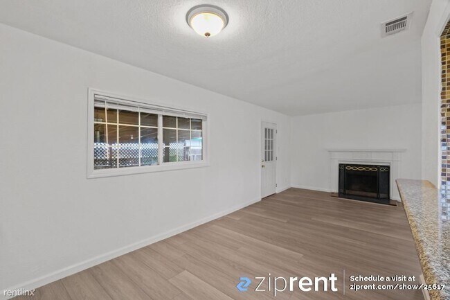 Foto del edificio - 3 br, 1 bath House - 2718 Argyll Ave, Conc...