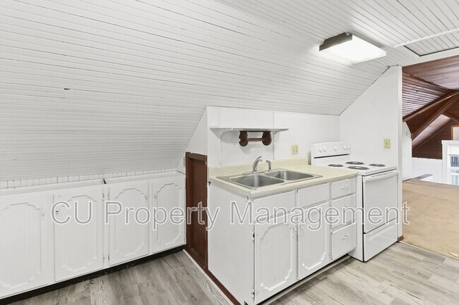 Foto del edificio - 407 W Green St