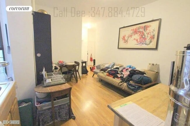 Building Photo - 202 W 81st St