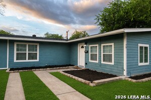 Building Photo - 75 Storeywood Dr