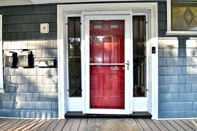 Foto del edificio - 392 Reedsdale Rd