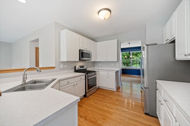 Foto del edificio - 2805 Overbeck Ln