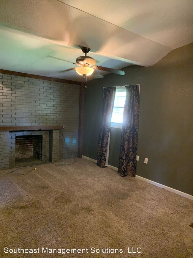 Foto del edificio - 2 br, 1 bath House - 137 Reuben