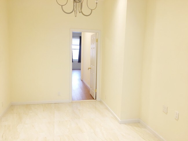 Foto del edificio - 706 Seneca Ave