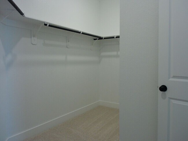 Building Photo - 19293 Hazel Firs Ln