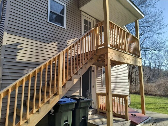 Building Photo - 25 Bolton Basin Rd